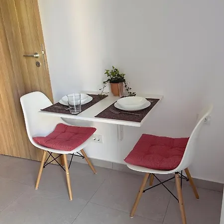 Oasis Studio * בוקרשט